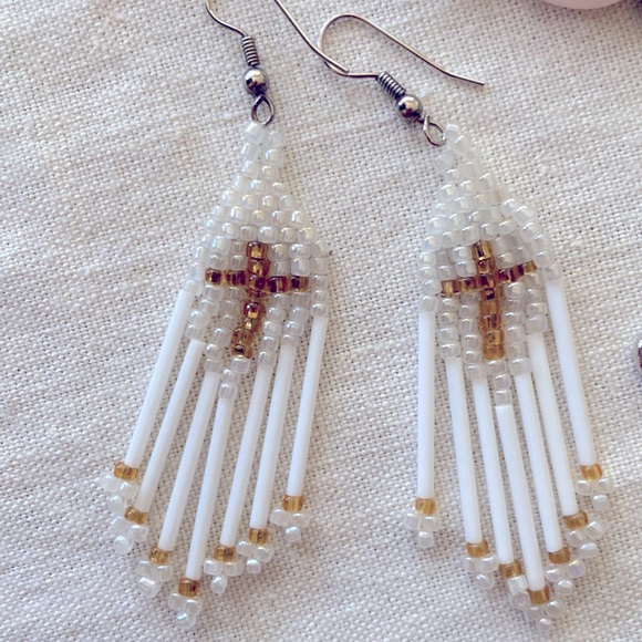 Set of 3 earrings. - Picture 3 of 4